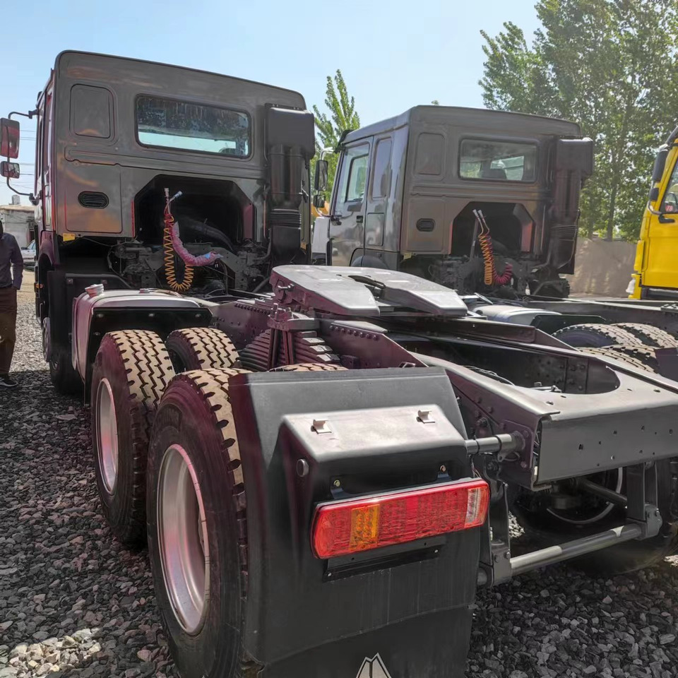 SINOTRUK HOWO 371 CLICK HERE FOR DISCOUNT - Tractor: foto 4 SINOTRUK HOWO 371 CLICK HERE FOR DISCOUNT - Tractor: foto 4
