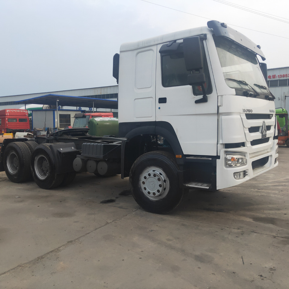 Tractor SINOTRUK HOWO375: foto 6