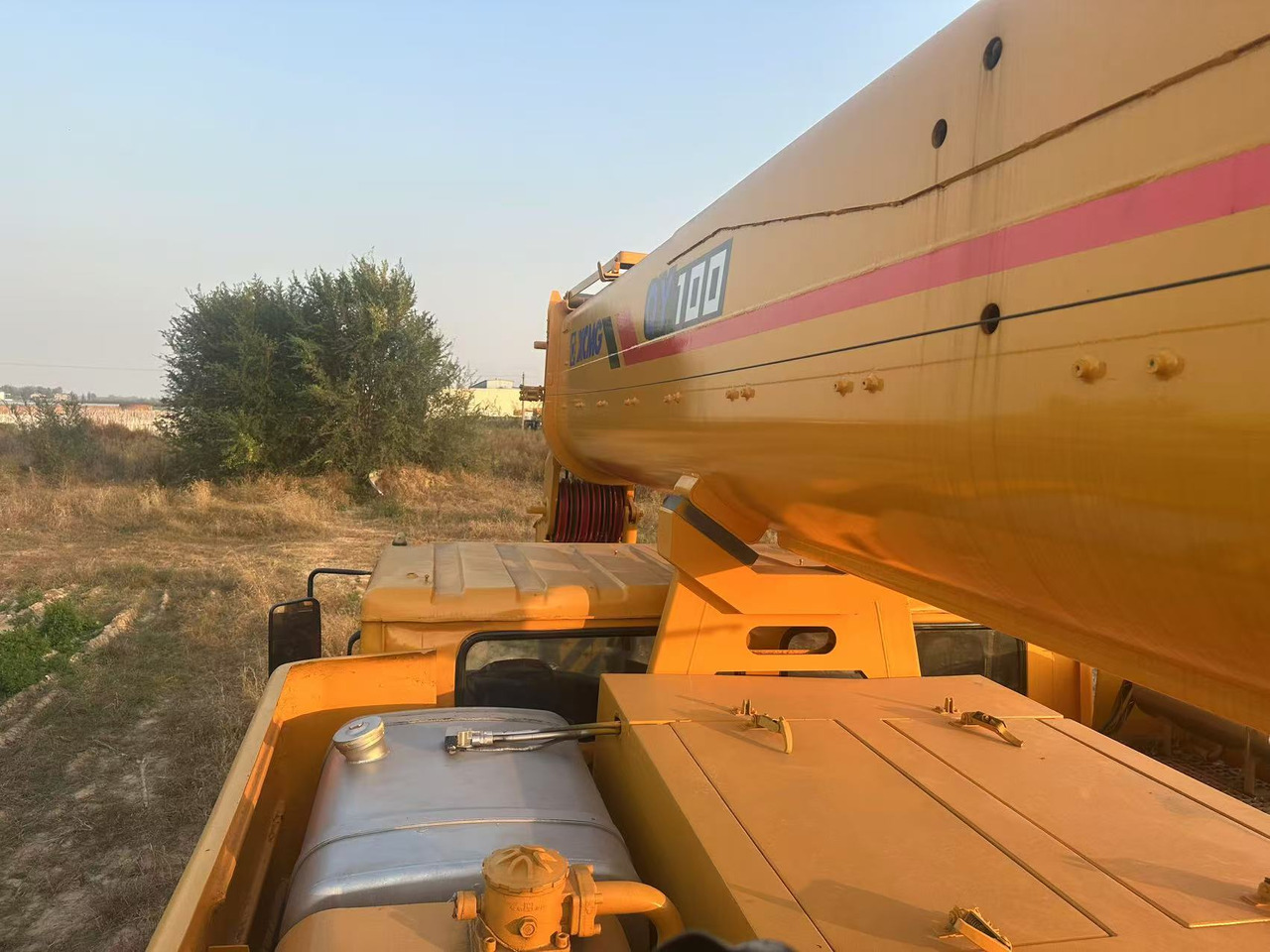 XCMG Crane QY100 - Grua todo o terreno: foto 2 XCMG Crane QY100 - Grua todo o terreno: foto 2