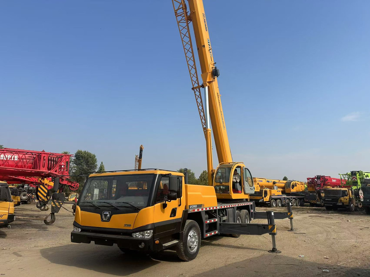 XCMG Crane QY25K5D Good Condition - Guindaste: foto 1 XCMG Crane QY25K5D Good Condition - Guindaste: foto 1