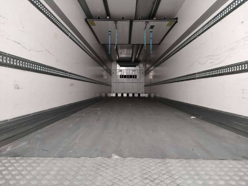 Semi-remorque 3 Essieux 38 TONNES HAYON AUTONOME CAISSE CHEREAU GROUPE CARRIER VECTOR 1950 MT - Semireboque frigorífico: foto 4 Semi-remorque 3 Essieux 38 TONNES HAYON AUTONOME CAISSE CHEREAU GROUPE CARRIER VECTOR 1950 MT - Semireboque frigorífico: foto 4