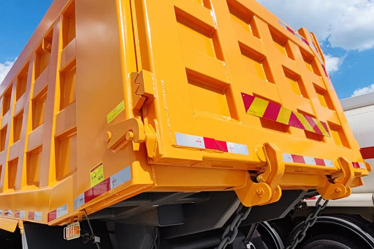 SHACMAN F2000 Shacman Truck for sale in Tanzania - Caminhão basculante: foto 4 SHACMAN F2000 Shacman Truck for sale in Tanzania - Caminhão basculante: foto 4