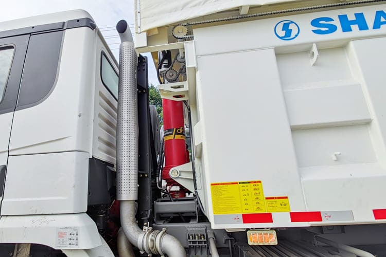 SHACMAN New Shacman Truck for Sale in Congo - Caminhão basculante: foto 5 SHACMAN New Shacman Truck for Sale in Congo - Caminhão basculante: foto 5