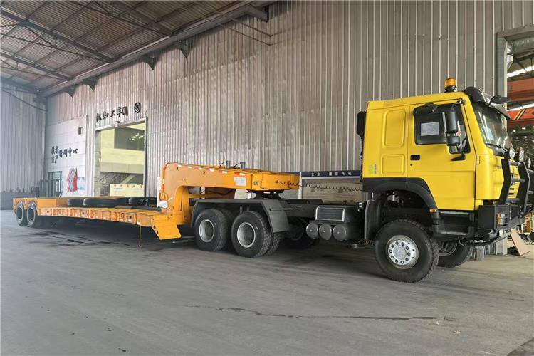 TITAN 2 Axle Detachable Gooseneck Trailer for Sale In Jamaica - Semireboque baixa: foto 2 TITAN 2 Axle Detachable Gooseneck Trailer for Sale In Jamaica - Semireboque baixa: foto 2