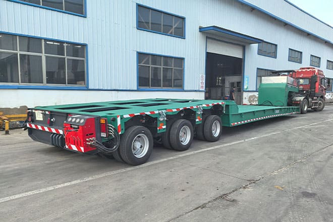 TITAN 20m Extendable Semi Trailer for sale in Nigeria - Semireboque baixa: foto 3 TITAN 20m Extendable Semi Trailer for sale in Nigeria - Semireboque baixa: foto 3