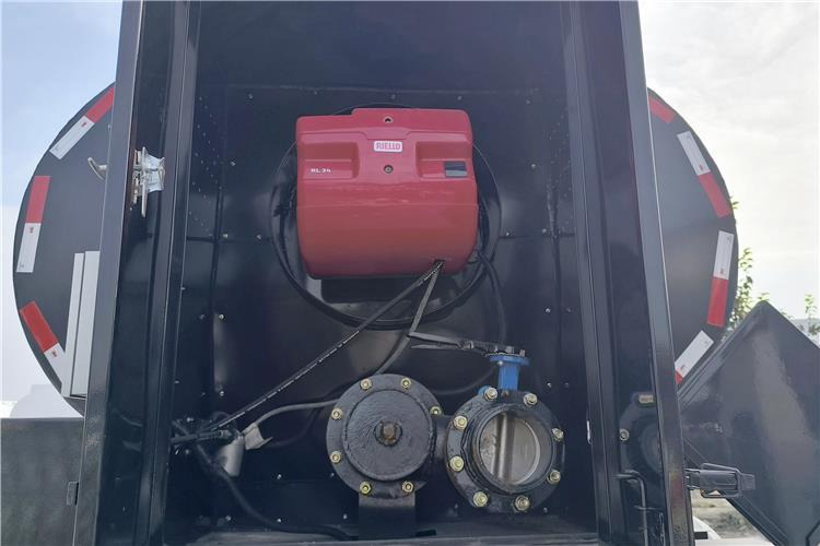 TITAN 3 Axle Asphalt Tank Semi Trailer for Sale In Nigeria - Semirreboque tanque: foto 4 TITAN 3 Axle Asphalt Tank Semi Trailer for Sale In Nigeria - Semirreboque tanque: foto 4
