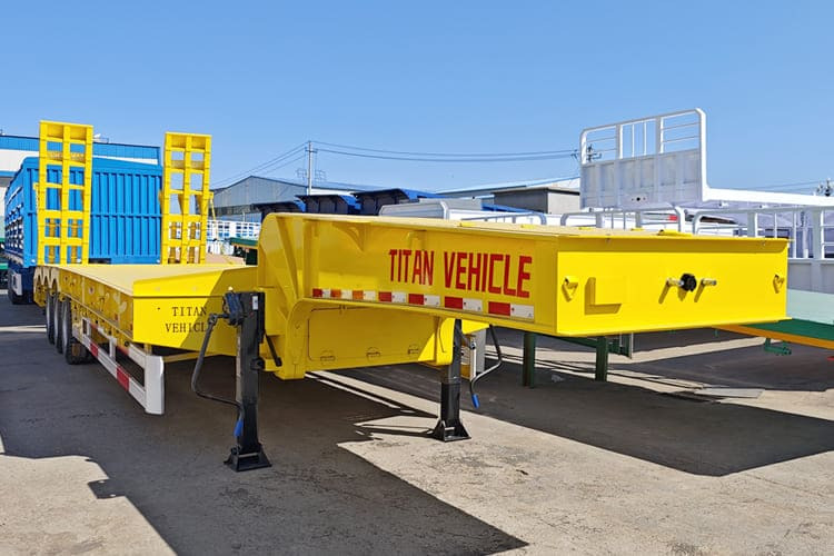 TITAN 3 Axle Low Bed Trailer Price for Sale in Kenya - Semireboque baixa: foto 2 TITAN 3 Axle Low Bed Trailer Price for Sale in Kenya - Semireboque baixa: foto 2