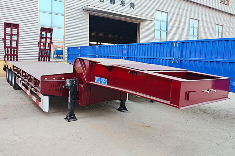 TITAN 3 Axle Low Bed Trailer for Sale in Saudi Arabia - Semireboque baixa: foto 1 TITAN 3 Axle Low Bed Trailer for Sale in Saudi Arabia - Semireboque baixa: foto 1