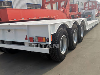 TITAN 3 Axle Lowboy Trailer for Sale in Ghana - Semireboque baixa: foto 2 TITAN 3 Axle Lowboy Trailer for Sale in Ghana - Semireboque baixa: foto 2