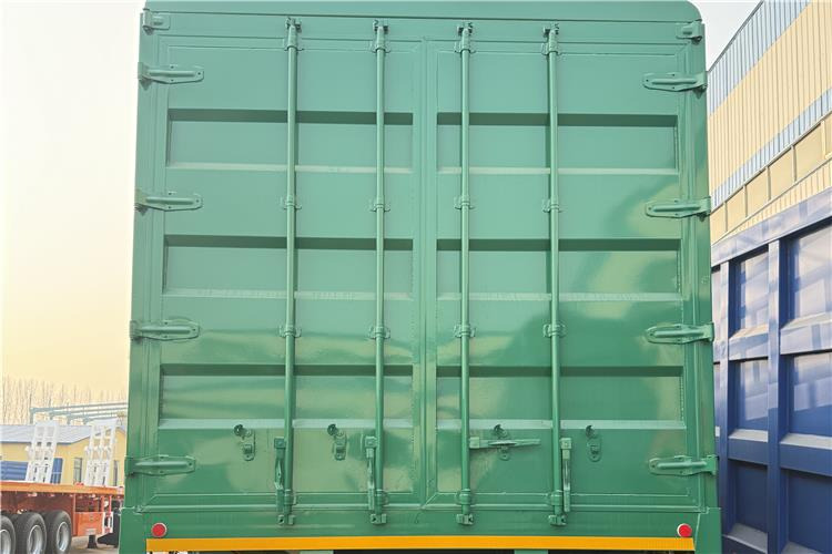 TITAN 4 Axle 80 Ton Livestock Semi Trailer for Sale In Sudan - Semireboque transporte de gado: foto 3 TITAN 4 Axle 80 Ton Livestock Semi Trailer for Sale In Sudan - Semireboque transporte de gado: foto 3