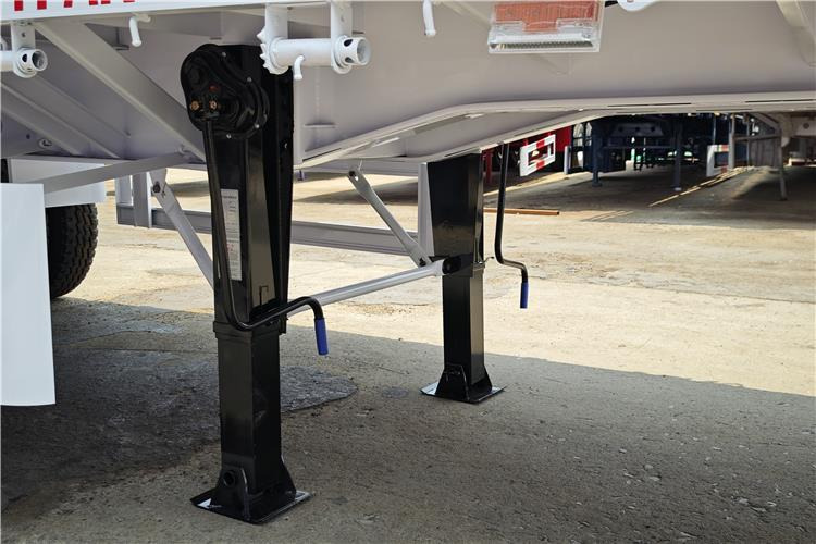 TITAN 4 Axle Livestock Truck Trailer for Sale In Guam - Semireboque transporte de gado: foto 4 TITAN 4 Axle Livestock Truck Trailer for Sale In Guam - Semireboque transporte de gado: foto 4