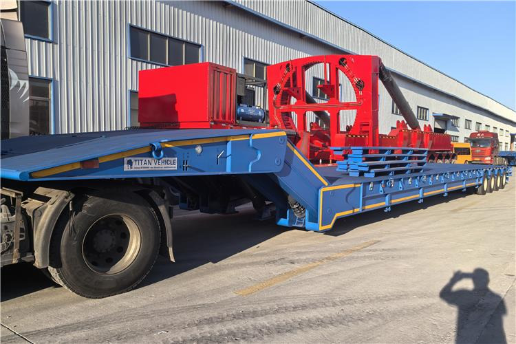TITAN 4 Line 8 Axle Folding Gooseneck Trailer for Sale In Sudan - Semireboque baixa: foto 1 TITAN 4 Line 8 Axle Folding Gooseneck Trailer for Sale In Sudan - Semireboque baixa: foto 1