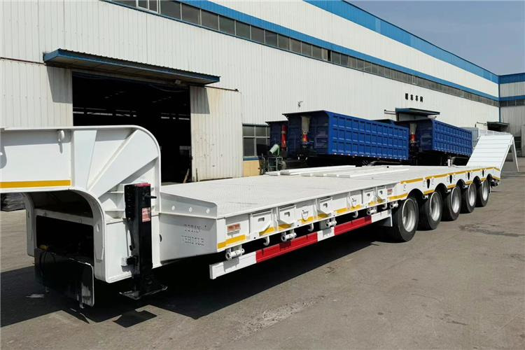 TITAN 5 Axle 100 Ton Low Bed Trailer for Sale In Tanzania - Semireboque baixa: foto 4 TITAN 5 Axle 100 Ton Low Bed Trailer for Sale In Tanzania - Semireboque baixa: foto 4