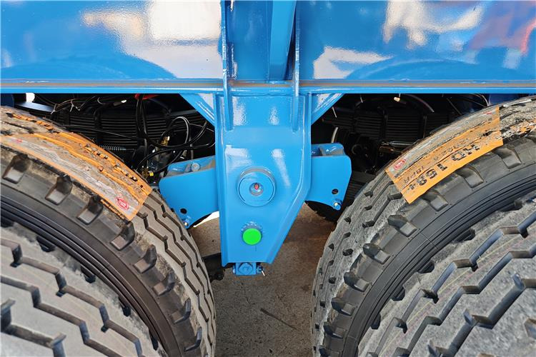 TITAN 60 Ton Fence Cargo Semi Trailer for Sale in Tanzania - Semireboque transporte de gado: foto 3 TITAN 60 Ton Fence Cargo Semi Trailer for Sale in Tanzania - Semireboque transporte de gado: foto 3