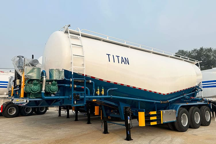 TITAN Bulk Cement Tanker Truck for Sale in Congo - Semirreboque silo: foto 1 TITAN Bulk Cement Tanker Truck for Sale in Congo - Semirreboque silo: foto 1