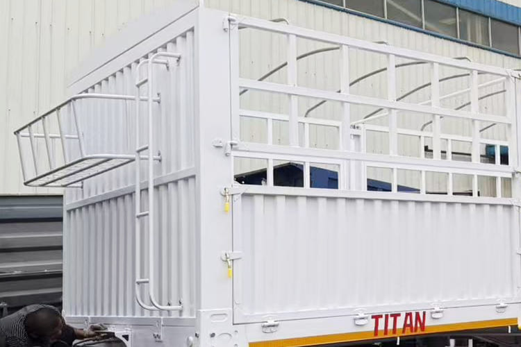 TITAN Livestock Fence Semi Trailer for Sale in Malawi - Semireboque transporte de gado: foto 4 TITAN Livestock Fence Semi Trailer for Sale in Malawi - Semireboque transporte de gado: foto 4