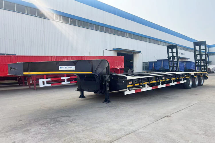 TITAN Low Bed Semi Trailer for Sale in Saudi Arabia - Semireboque baixa: foto 1 TITAN Low Bed Semi Trailer for Sale in Saudi Arabia - Semireboque baixa: foto 1
