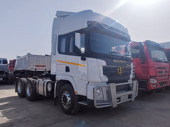 SHACMAN Shacman Trailer Truck for Sale in Sierra Leone - Tractor: foto 1 SHACMAN Shacman Trailer Truck for Sale in Sierra Leone - Tractor: foto 1