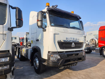 SINOTRUK 6x4 Howo Trucks for Sale in Nigeria - Tractor: foto 2 SINOTRUK 6x4 Howo Trucks for Sale in Nigeria - Tractor: foto 2