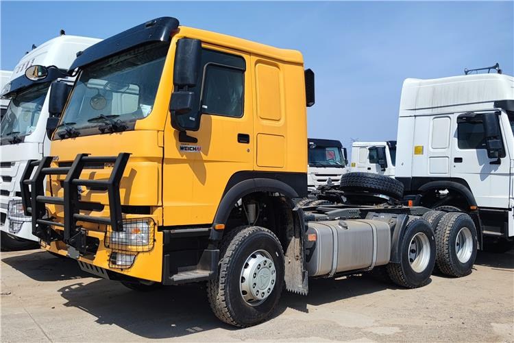 SINOTRUK CNHTC Howo Truck Tractor 400 HP 10 Wheeler for Sale In Malawi - Tractor: foto 1 SINOTRUK CNHTC Howo Truck Tractor 400 HP 10 Wheeler for Sale In Malawi - Tractor: foto 1
