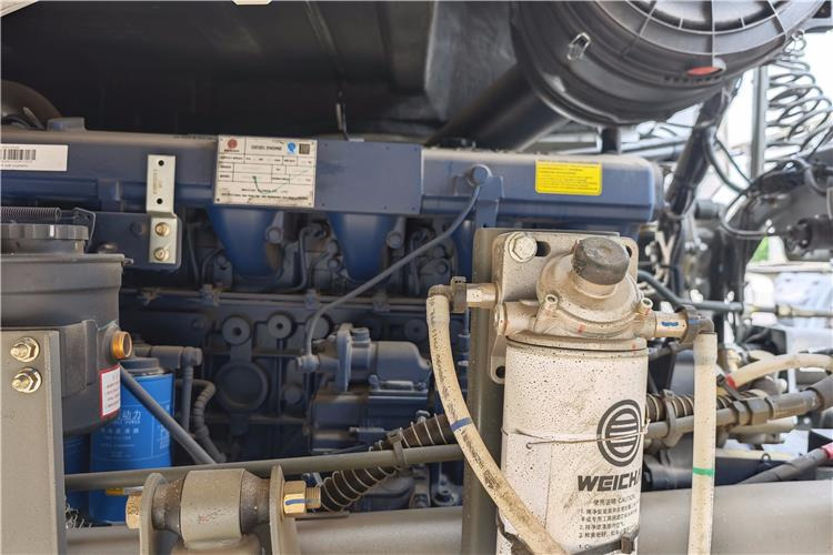 SINOTRUK Used Howo 400hp Tractor Truck for Sale In Nigeria Lagos - Tractor: foto 5 SINOTRUK Used Howo 400hp Tractor Truck for Sale In Nigeria Lagos - Tractor: foto 5