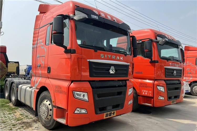 SINOTRUK Used Sitrak Truck Head for Sale In Guinea - Tractor: foto 1 SINOTRUK Used Sitrak Truck Head for Sale In Guinea - Tractor: foto 1