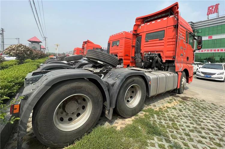 SINOTRUK Used Sitrak Truck Head for Sale In Guinea - Tractor: foto 2 SINOTRUK Used Sitrak Truck Head for Sale In Guinea - Tractor: foto 2