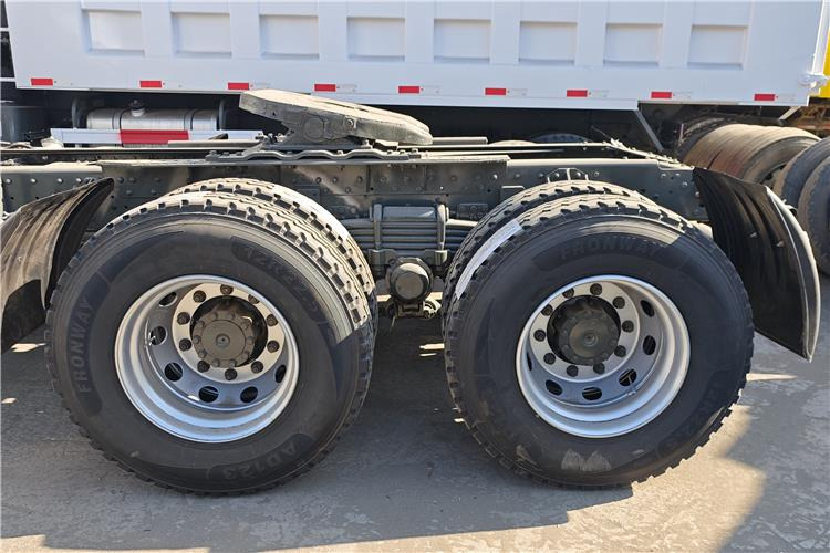 Sinotruk Used Hohan Truck Tractor 10 Wheeler for Sale In Burkina Faso - Tractor: foto 3 Sinotruk Used Hohan Truck Tractor 10 Wheeler for Sale In Burkina Faso - Tractor: foto 3