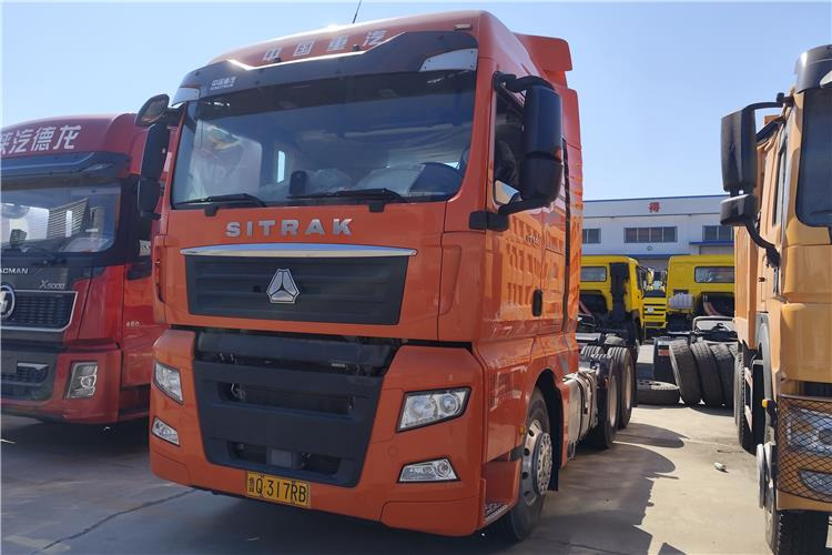 Sinotruk Used Sitrak Tractor Truck 6x4 for Sale In Uganda - Tractor: foto 1 Sinotruk Used Sitrak Tractor Truck 6x4 for Sale In Uganda - Tractor: foto 1