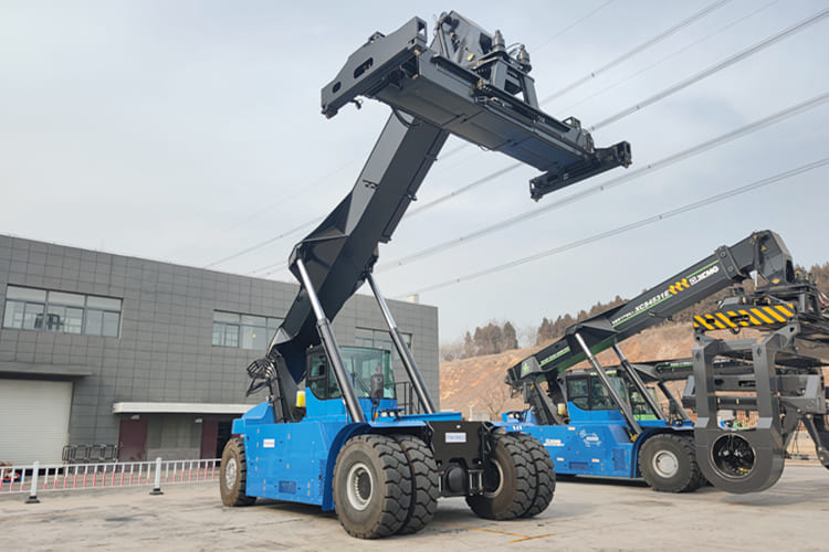 XCMG Reach Stacker Container Handler for sale in Malawi - Manipulador de contentor: foto 2 XCMG Reach Stacker Container Handler for sale in Malawi - Manipulador de contentor: foto 2
