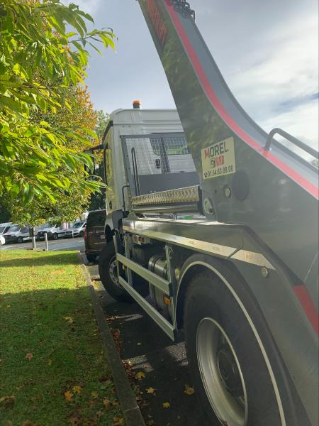 Mercedes Actros 1835 - Caminhão multibenne: foto 3 Mercedes Actros 1835 - Caminhão multibenne: foto 3