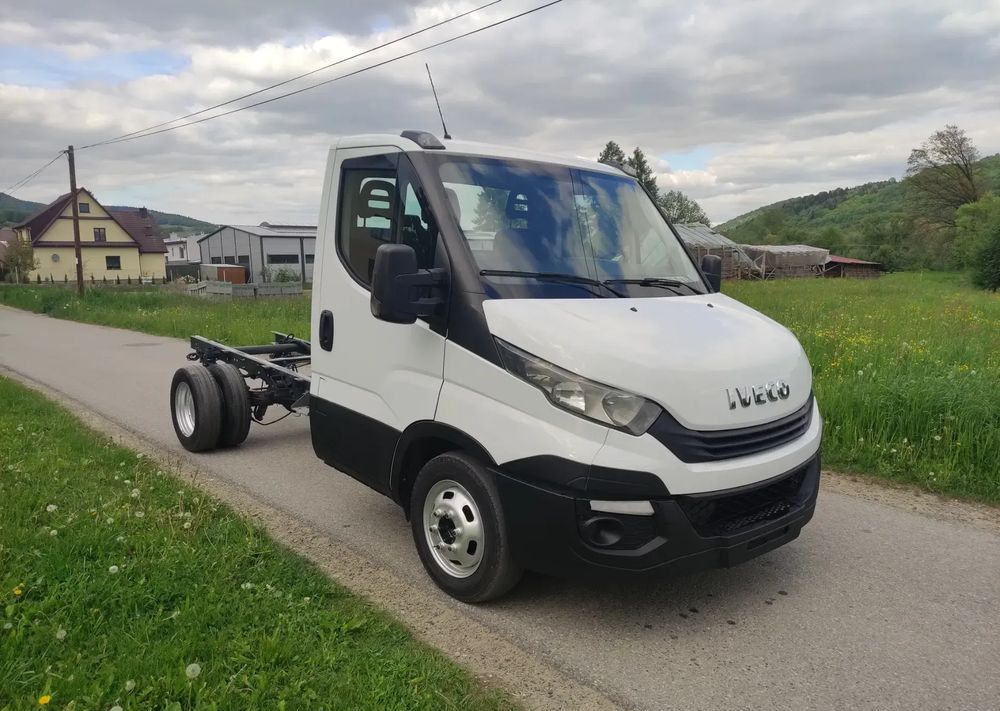 Iveco DAILY 35c14 2.3 hpi rama do zabudowy, - Caminhão chassi: foto 1 Iveco DAILY 35c14 2.3 hpi rama do zabudowy, - Caminhão chassi: foto 1