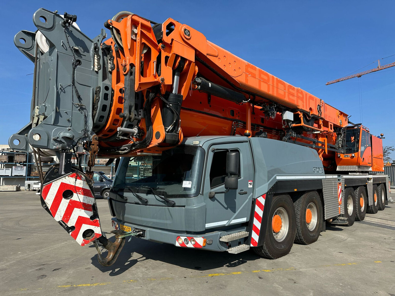 Grove Grove GMK 6400 - Guindaste móvel: foto 1 Grove Grove GMK 6400 - Guindaste móvel: foto 1