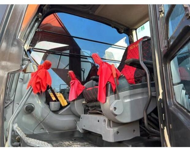 2022 Hitachi ZX200-3 - Escavadora de rastos: foto 5 2022 Hitachi ZX200-3 - Escavadora de rastos: foto 5