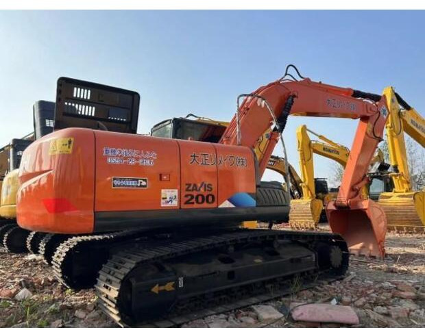2022 Hitachi ZX200-3 - Escavadora de rastos: foto 1 2022 Hitachi ZX200-3 - Escavadora de rastos: foto 1