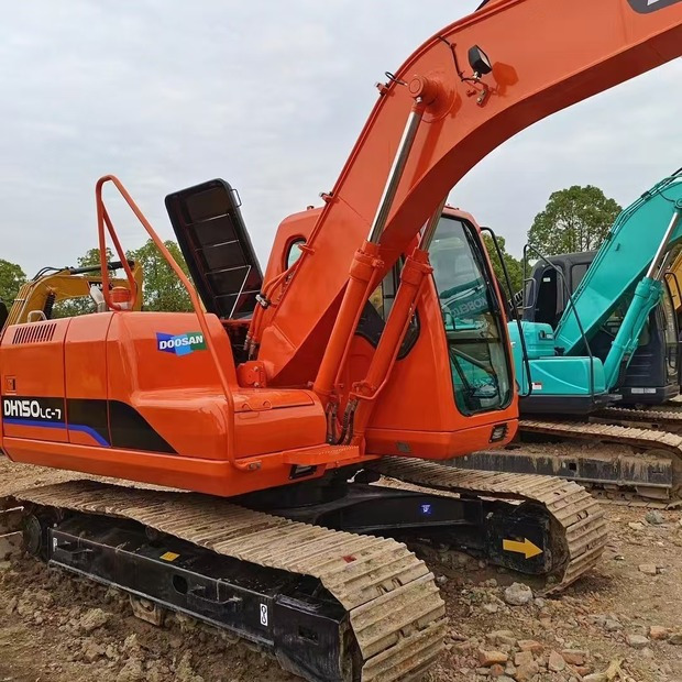 Escavadora de rastos 2023 Doosan DH150: foto 11