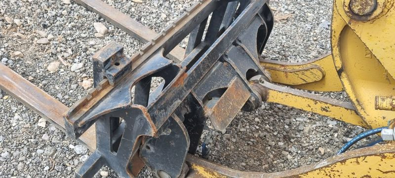 CATERPILLAR 908H - Carregadeira de rodas: foto 3 CATERPILLAR 908H - Carregadeira de rodas: foto 3