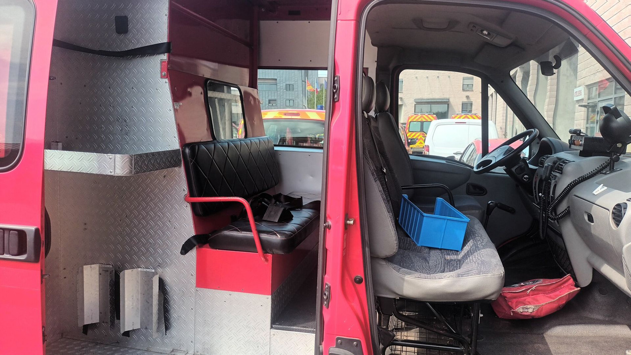 A vendre RENAULT MASTER. - Furgão, Carrinha cabine dupla: foto 3 A vendre RENAULT MASTER. - Furgão, Carrinha cabine dupla: foto 3
