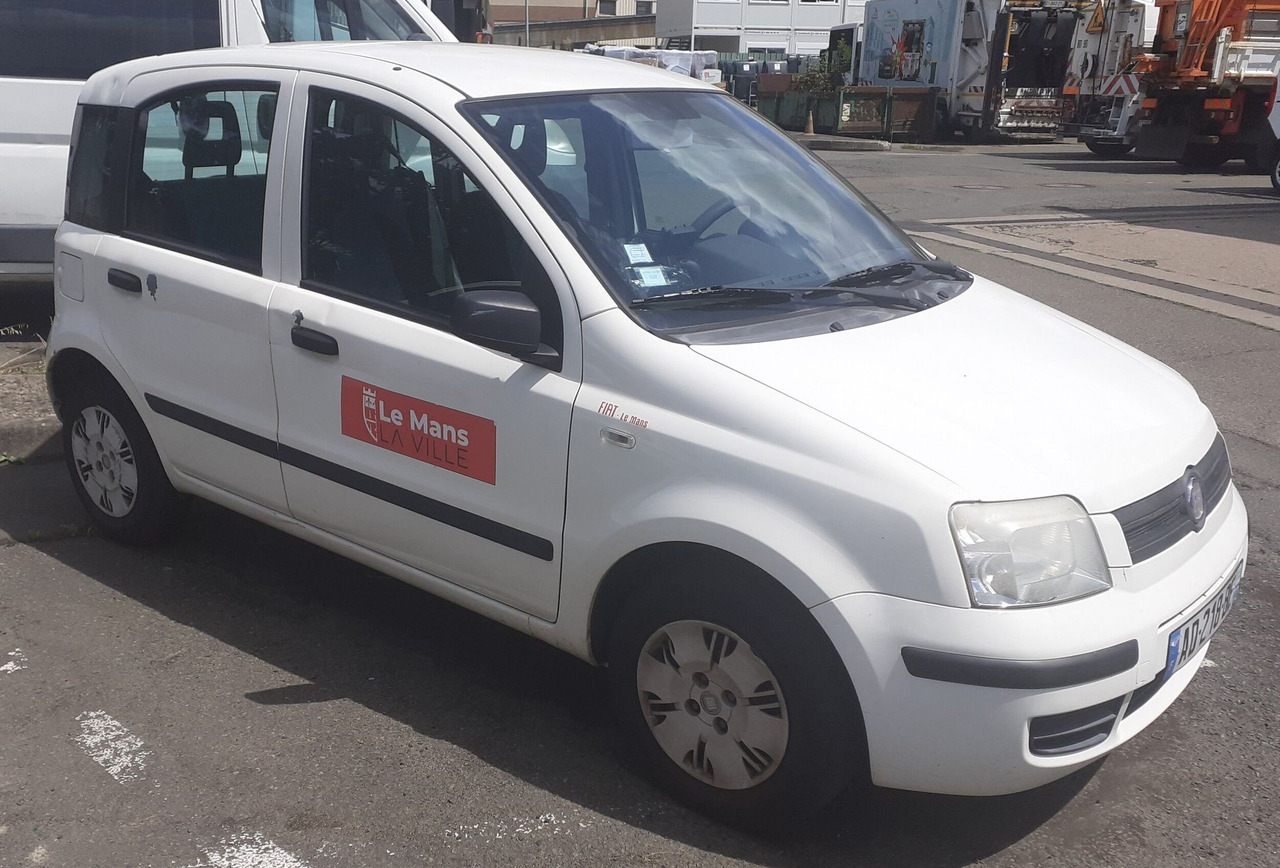 AD-218-BE - FIAT Panda 1.2 Dynamic - Automóvel: foto 4 AD-218-BE - FIAT Panda 1.2 Dynamic - Automóvel: foto 4