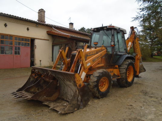 Case 580 super LE - Retroescavadeira: foto 1 Case 580 super LE - Retroescavadeira: foto 1