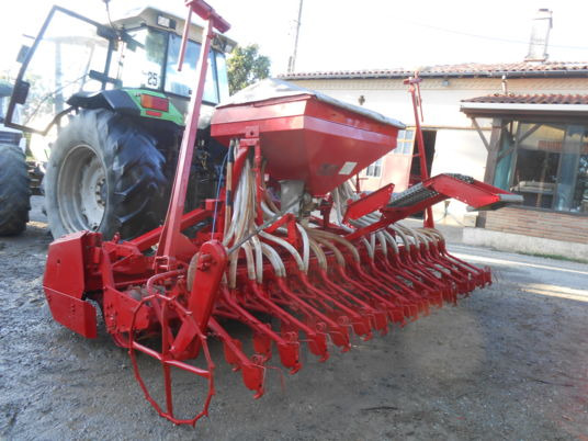 Kverneland DAS + Kverneland herse rotative - Semeadora combinada: foto 5 Kverneland DAS + Kverneland herse rotative - Semeadora combinada: foto 5