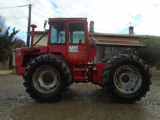 Massey Ferguson 1200 - Trator: foto 1 Massey Ferguson 1200 - Trator: foto 1