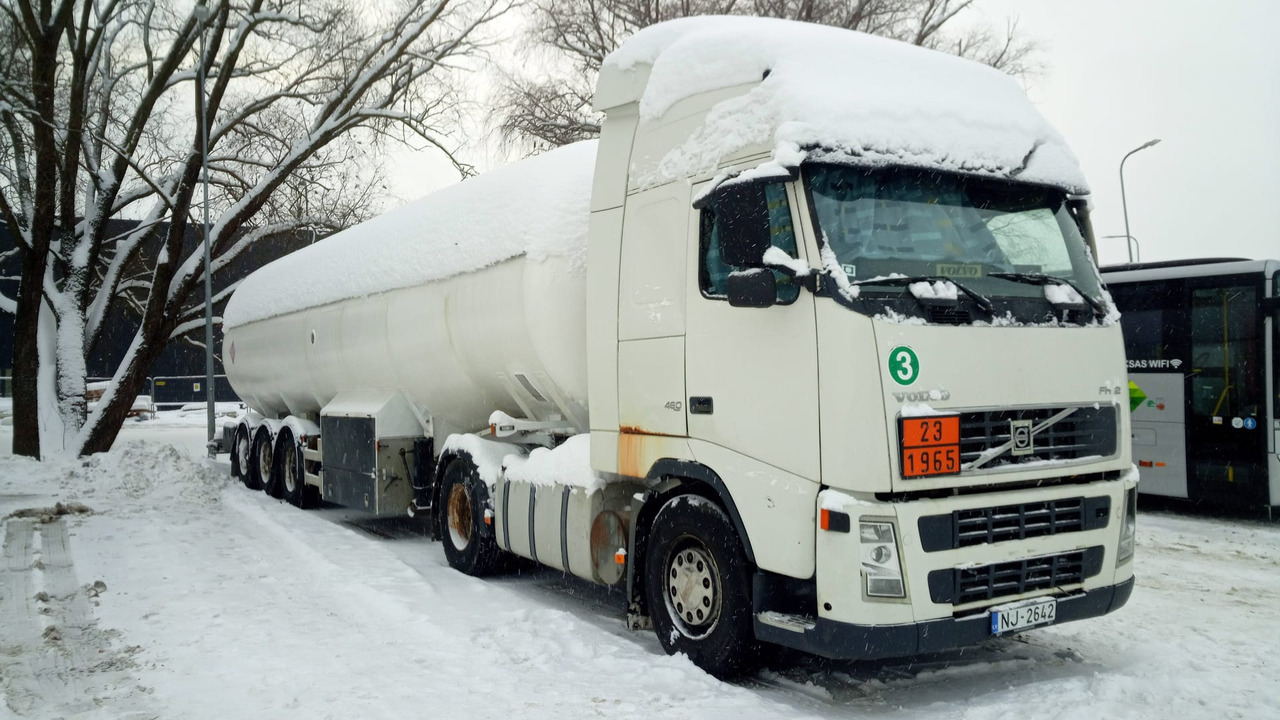 LPG ADR unit for sale. VOLVO truck FH sold together with semi-trailer gas tanke - Tractor: foto 1 LPG ADR unit for sale. VOLVO truck FH sold together with semi-trailer gas tanke - Tractor: foto 1