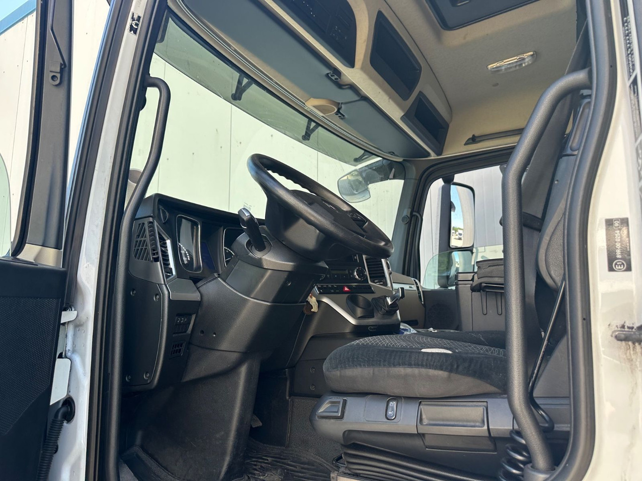 Mercedes-Benz Actros 1946 - Caminhão transportador de contêineres/ Caixa móvel: foto 4 Mercedes-Benz Actros 1946 - Caminhão transportador de contêineres/ Caixa móvel: foto 4