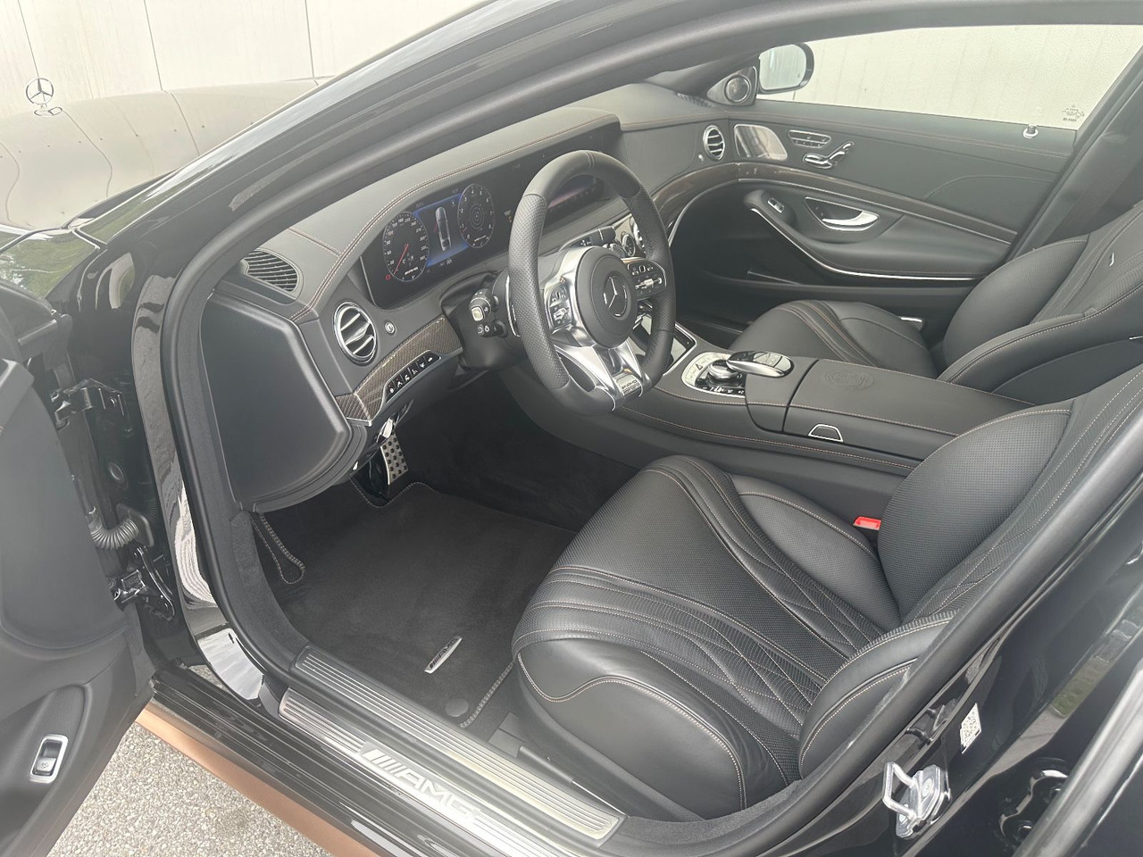 Mercedes-Benz S 65 AMG Final Edition 1/130 - Sedã: foto 4 Mercedes-Benz S 65 AMG Final Edition 1/130 - Sedã: foto 4