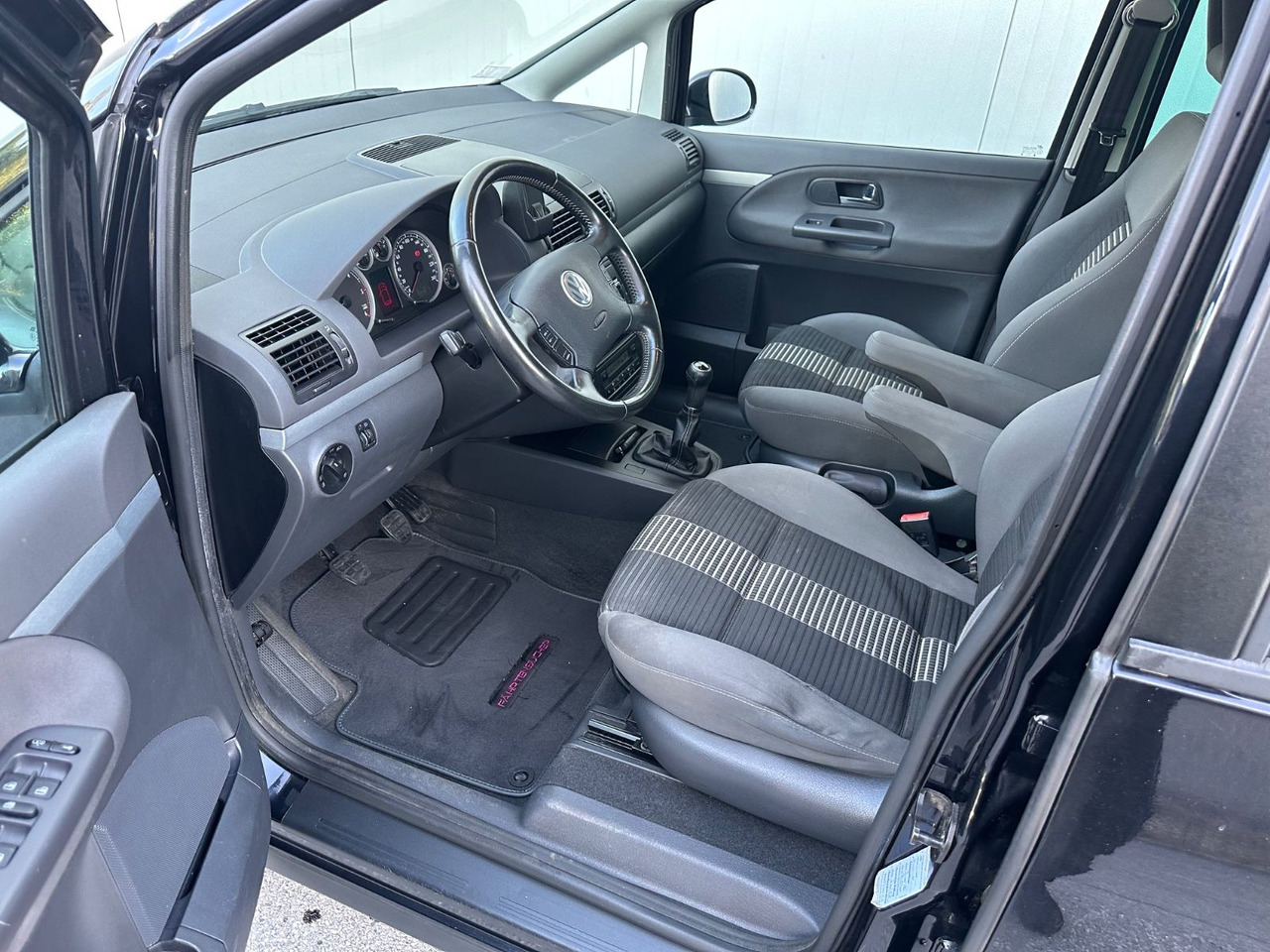 Volkswagen Sharan 2.0TDI Comfortline - Furgão de passageiros: foto 5 Volkswagen Sharan 2.0TDI Comfortline - Furgão de passageiros: foto 5