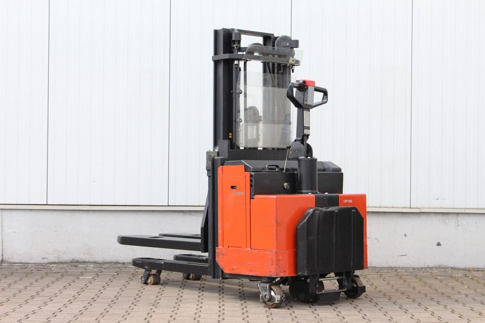 BT LSF1250 Triplex mit Initialhub - Stacker: foto 2 BT LSF1250 Triplex mit Initialhub - Stacker: foto 2