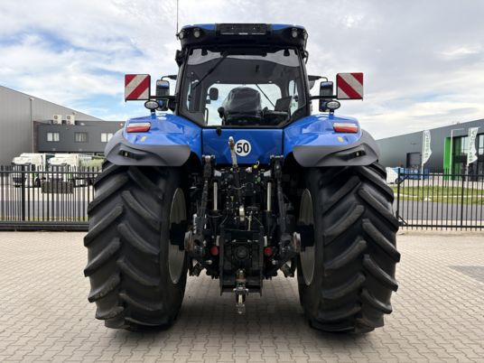 NEW HOLLAND New Holland T8.350 PLMi Genesis - Trator: foto 4 NEW HOLLAND New Holland T8.350 PLMi Genesis - Trator: foto 4