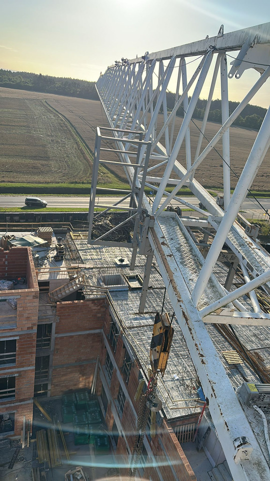 Liebherr 130 EC-B6 FR.Tronic - Guindaste de torre: foto 5 Liebherr 130 EC-B6 FR.Tronic - Guindaste de torre: foto 5