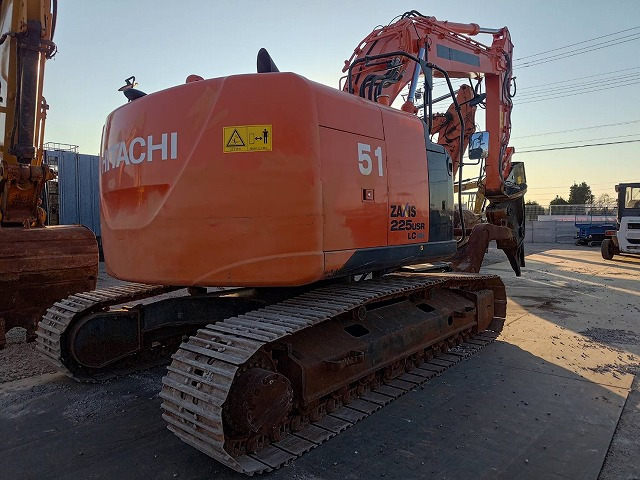 HITACHI ZX225USRLCMH-5B - Escavadora de rastos: foto 5 HITACHI ZX225USRLCMH-5B - Escavadora de rastos: foto 5